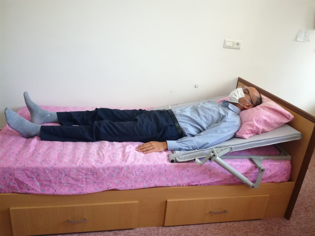 پشتی تخت بیمار قابل تنظیم با جک دستی 7 تکیه گاه قابل تنظیم با جک دستی