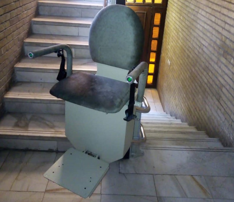 پله پیما گردشی آپارتمان